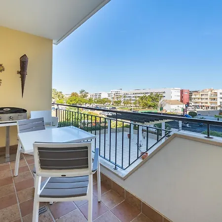 With Pools And Parking #1934 * 拉哥斯